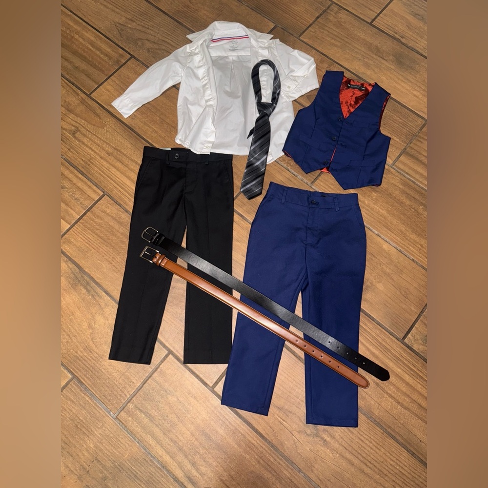 Boys suit plus extra dress pants and 2 belts